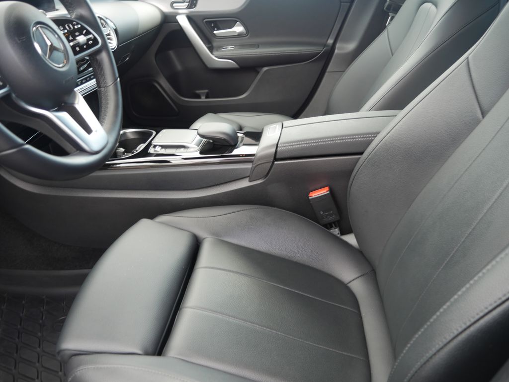 Thumbnail: 2022 Mercedes-Benz A-Class - 17