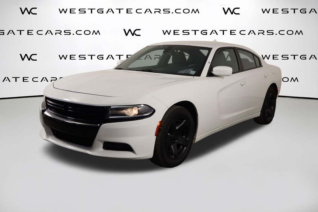 White Knuckle Clearcoat 2017 Dodge Charger Sedan Rear-Wheel Drive 5-Speed Automatic