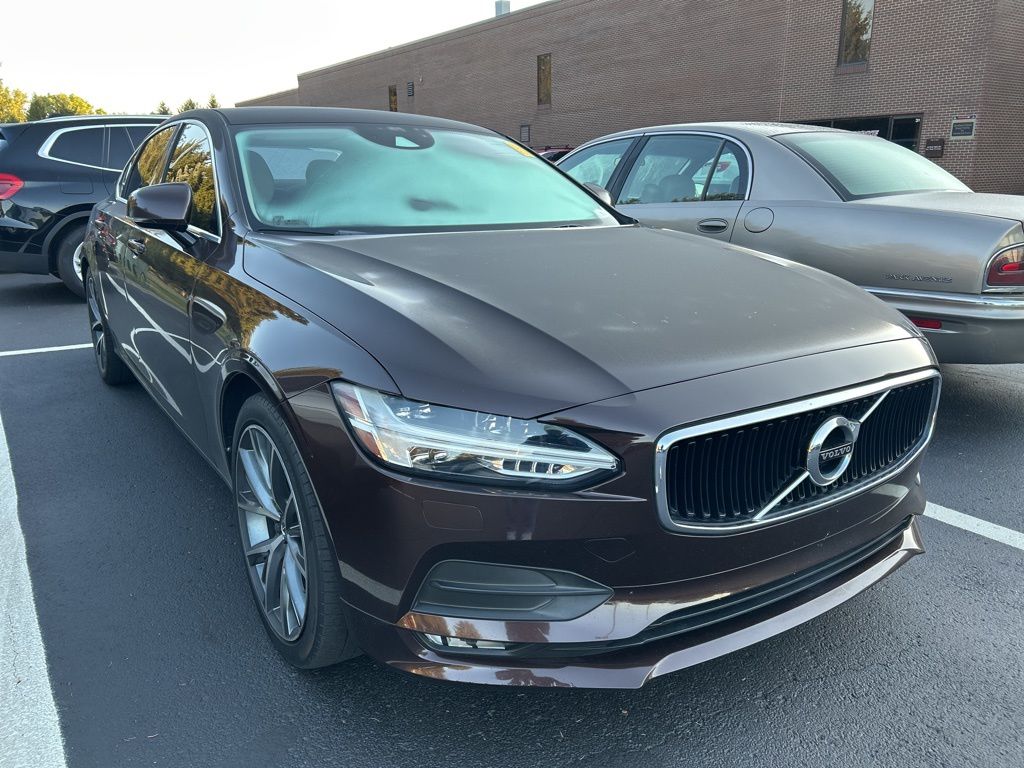 Thumbnail: 2018 Volvo S90 - 4