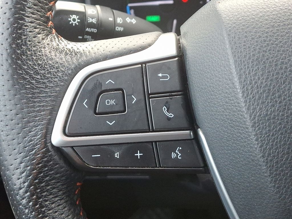 Thumbnail: 2022 Toyota Sienna - 25