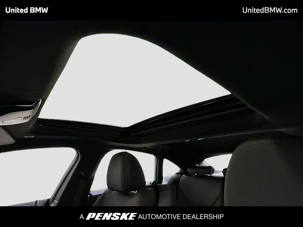 Thumbnail: 2025 BMW i4 - 12