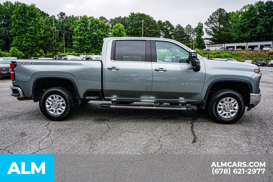 Used 2026 Gray Chevrolet LTZ image 9