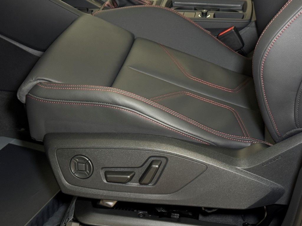 2025 Audi Q3  25