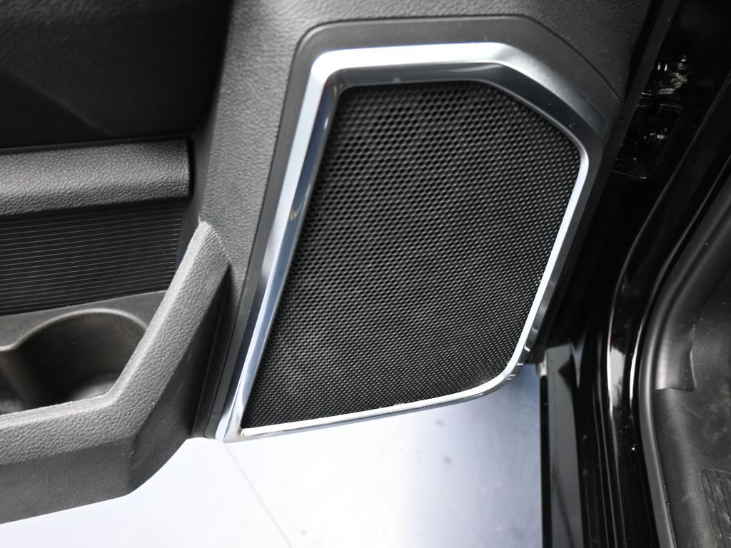 New 2026 Diamond Black Crystal Pearlcoat Ram Laramie image 14