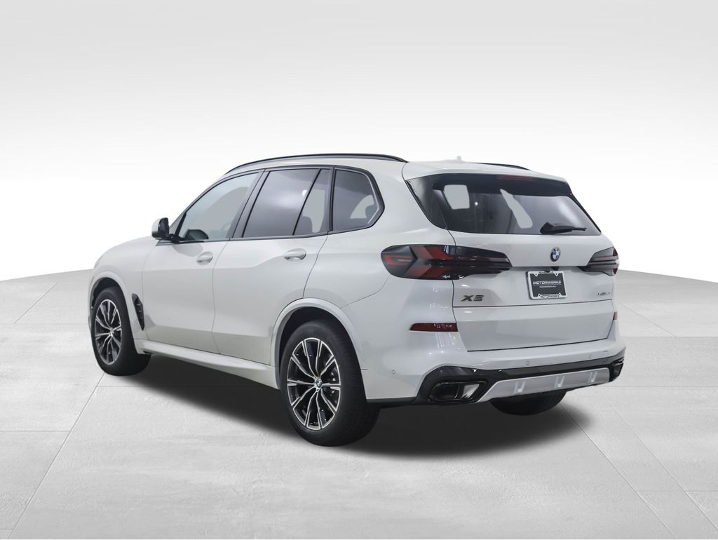 Thumbnail: 2026 BMW X5 - 3