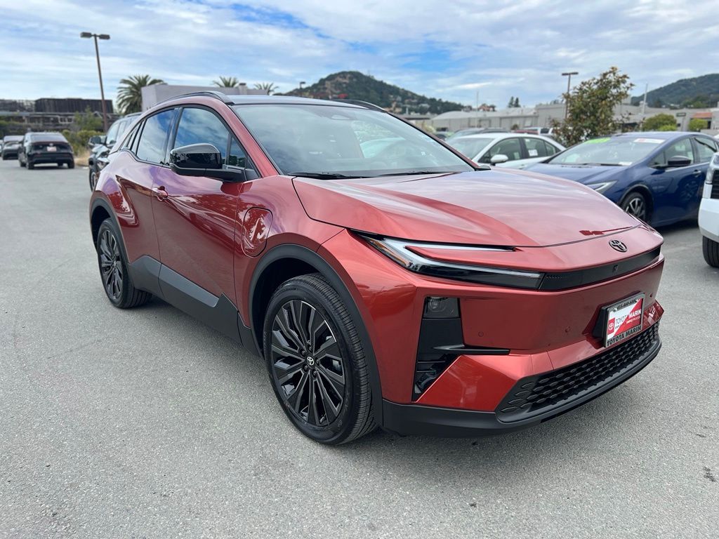 New 2026 Toyota C-HR SUV