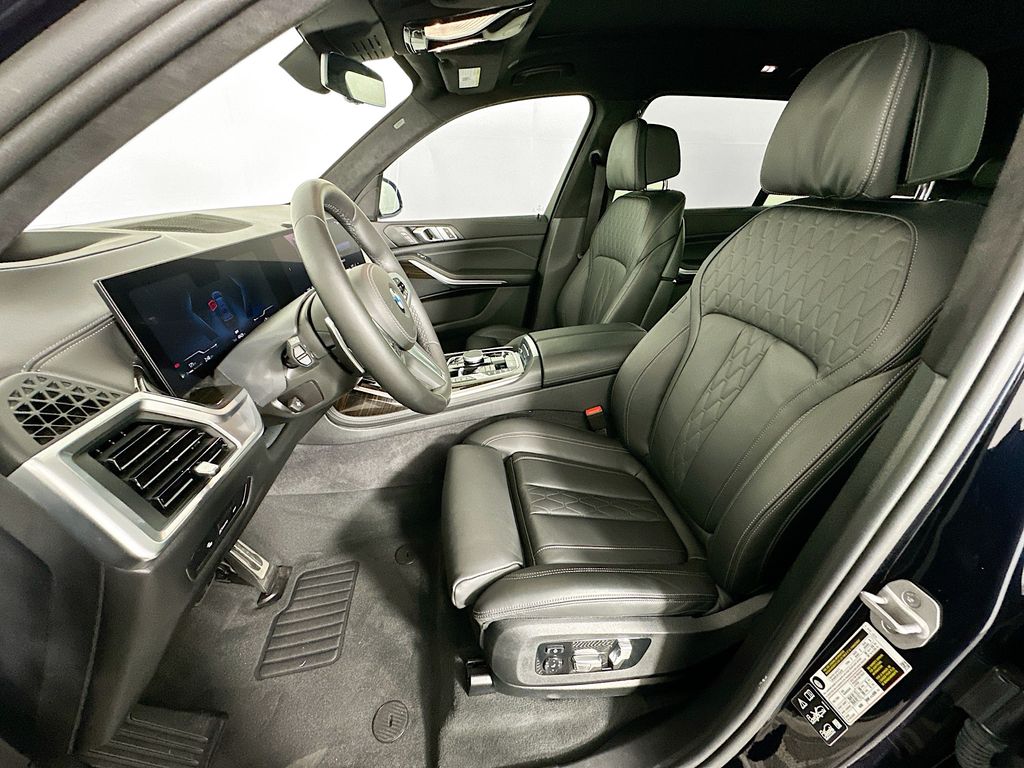 Thumbnail: 2025 BMW X7 - 20
