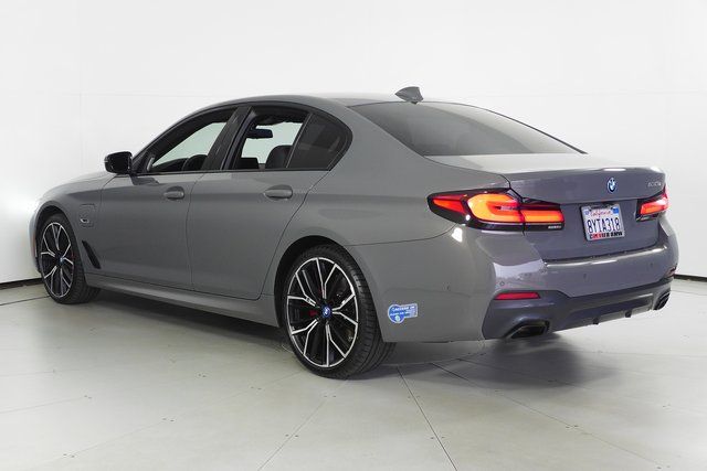 2022 BMW 5 Series 530e iPerformance 9