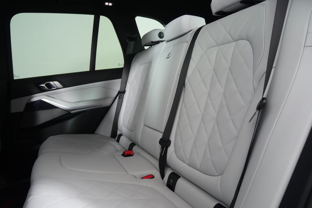 2026 BMW X5 xDrive40i 16