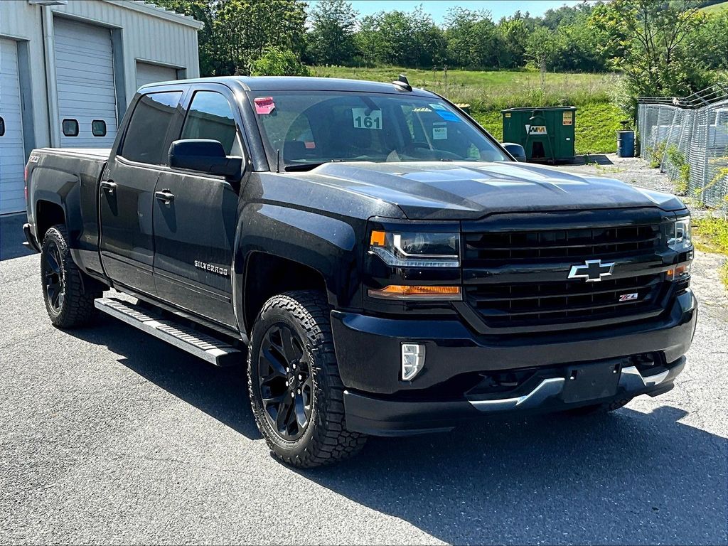 2017 Chevrolet Silverado 1500 LT Crew Cab 4WD