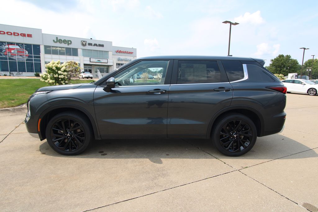 Used 2024 Mitsubishi Outlander SUV