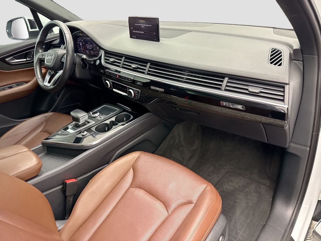 Thumbnail: 2018 Audi Q7 - 16