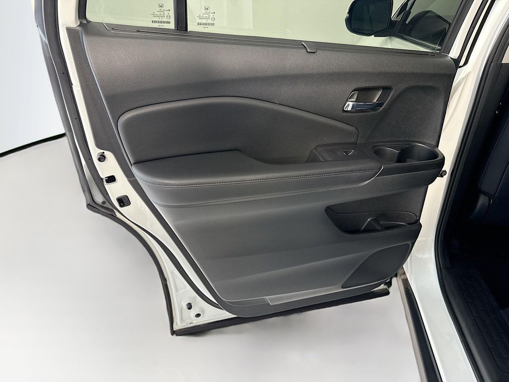 Thumbnail: 2022 Honda Pilot - 27