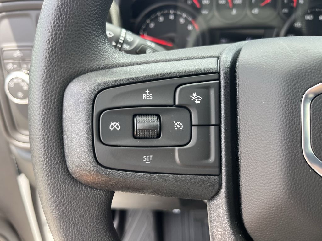 new 2025 GMC Sierra 1500 car, priced at $40,097