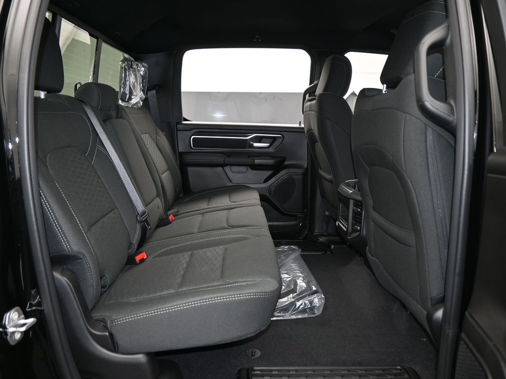 New 2026 Diamond Black Crystal Pearlcoat Ram Big Horn/Lone Star image 39