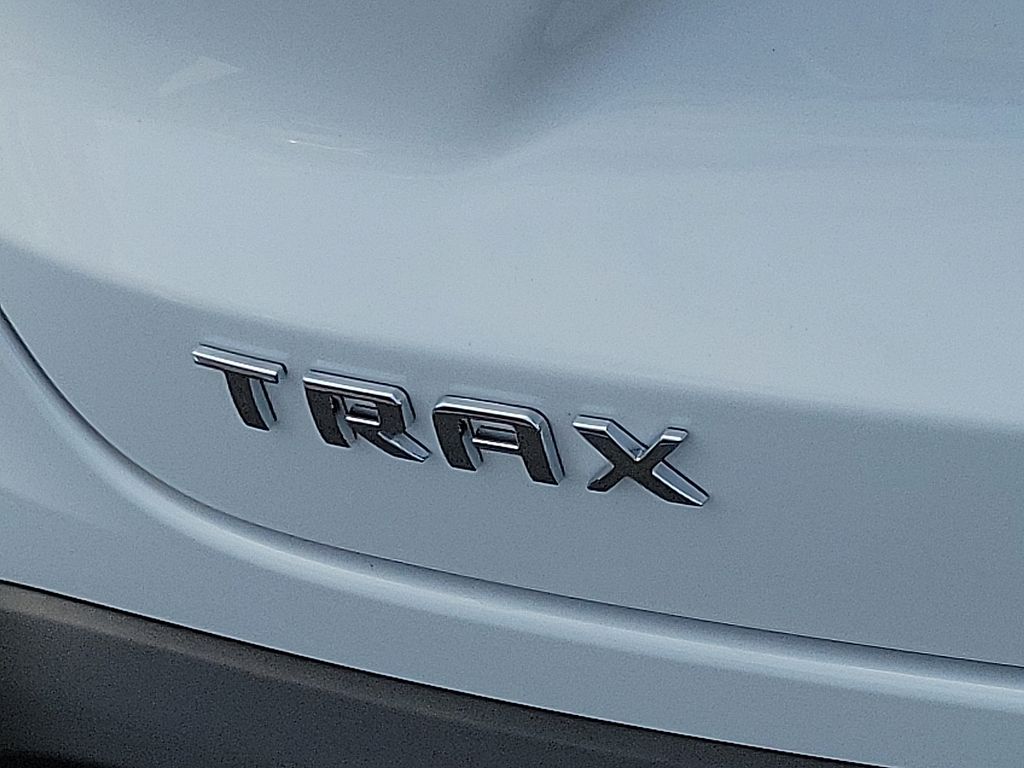 Thumbnail: 2025 Chevrolet Trax - 5