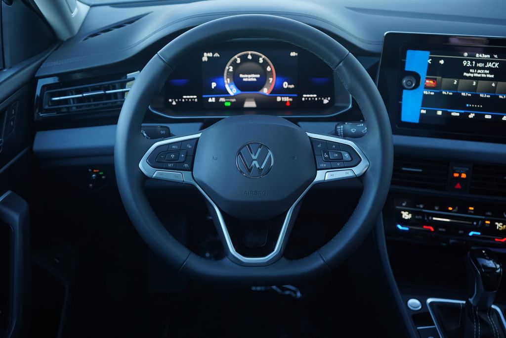 Thumbnail: 2026 Volkswagen Jetta - 9