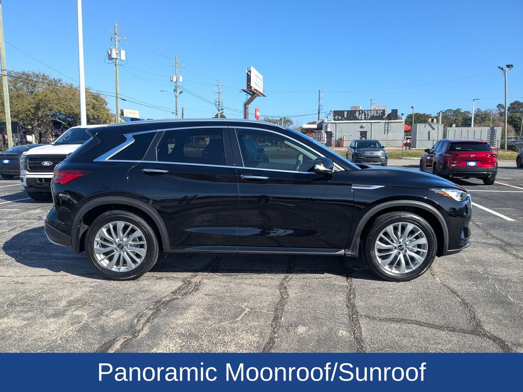 2023 INFINITI QX50 LUXE