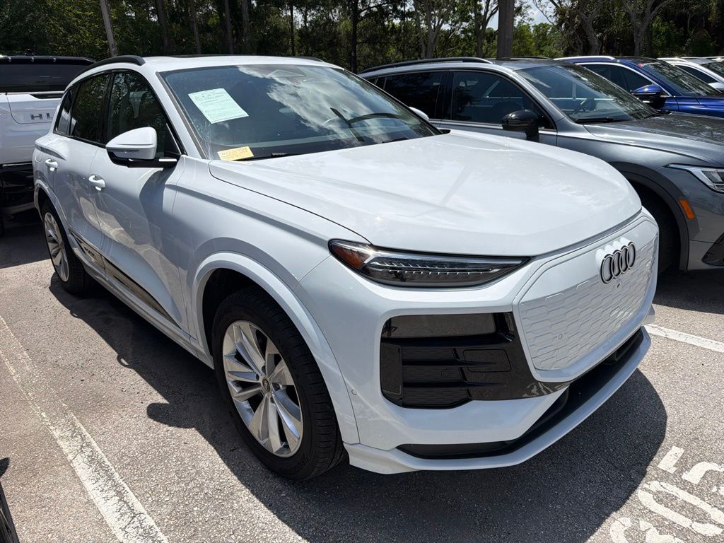 Glacier White Metallic 2025 Audi Q6 e-tron SUV / Crossover Rear-Wheel Drive Automatic