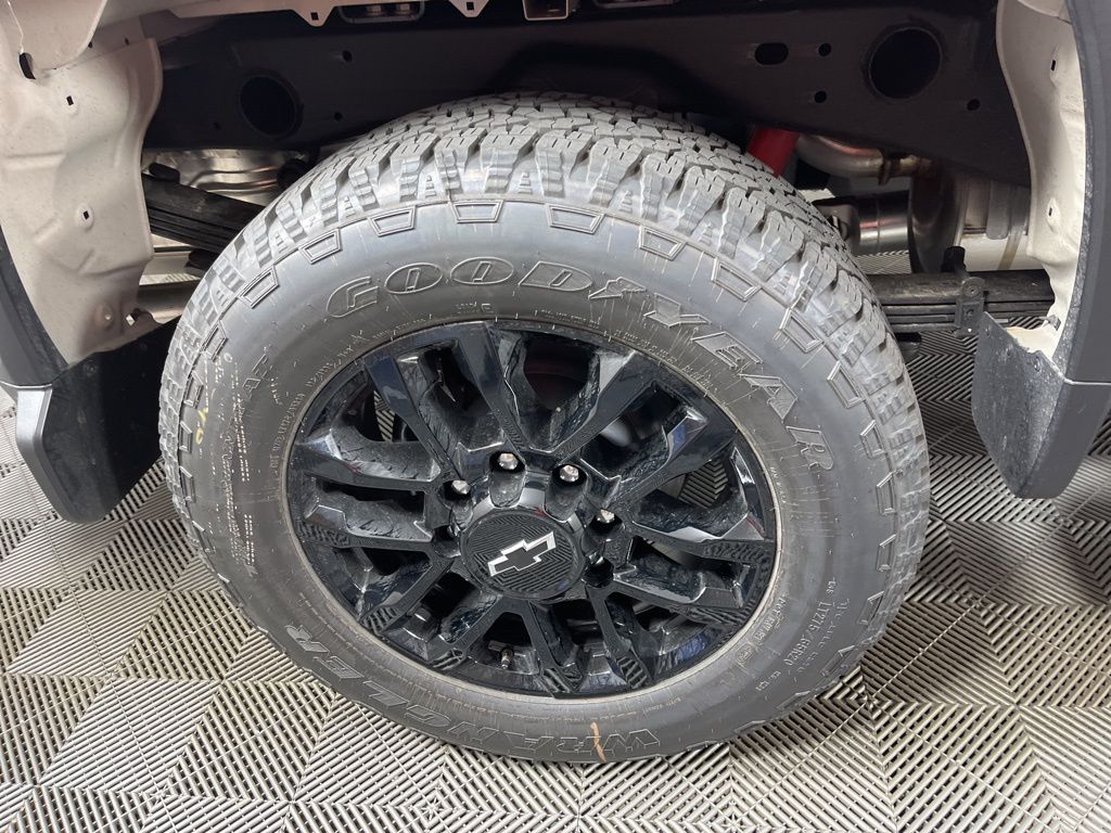 Thumbnail: 2026 Chevrolet Silverado 2500 - 19