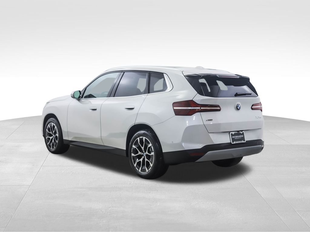 Thumbnail: 2026 BMW X3 - 3