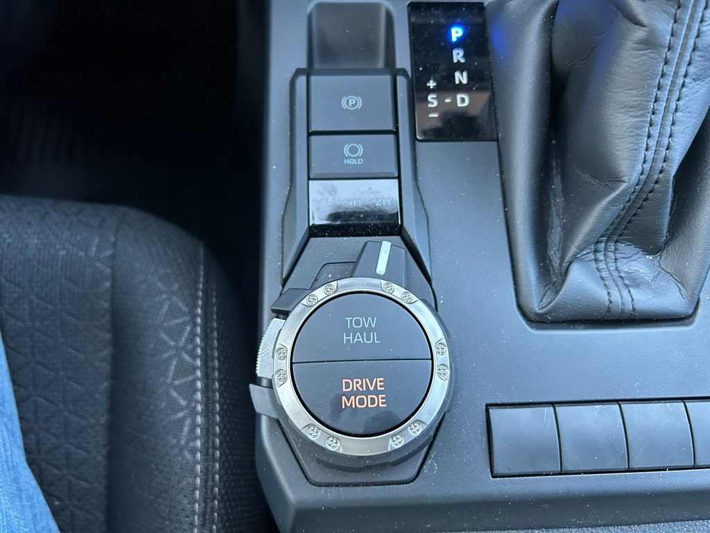 Thumbnail: 2025 Toyota 4Runner - 27