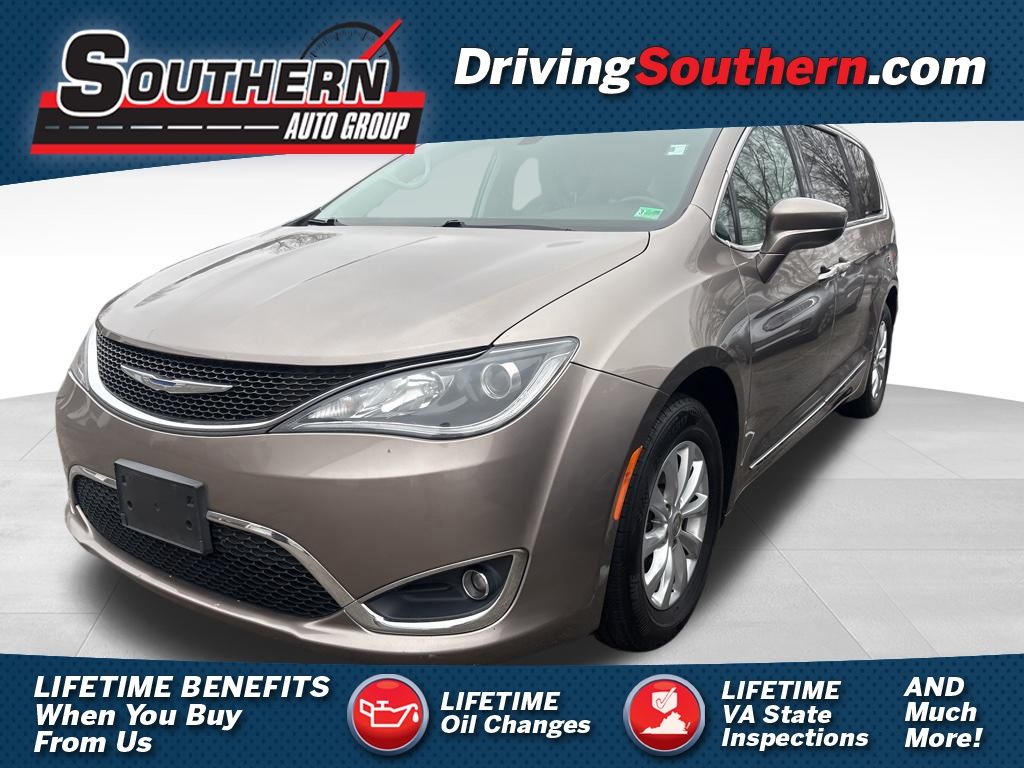 Molten Silver 2018 Chrysler Pacifica Touring L FWD Minivan Front-Wheel Drive 9-Speed Automatic