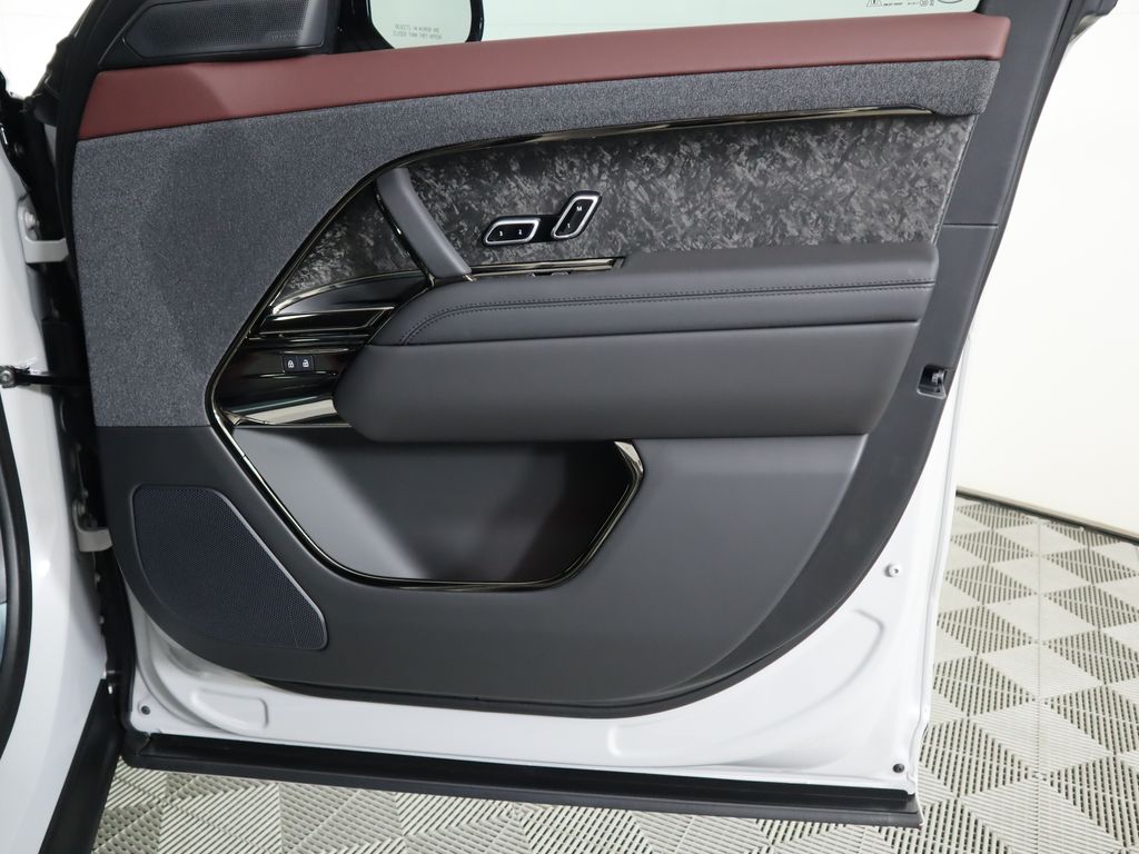 Thumbnail: 2024 Land Rover Range Rover Sport - 26