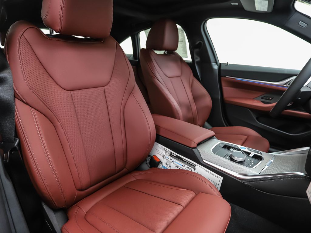 2025 BMW i4 M50 30