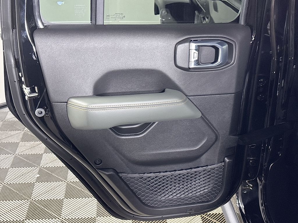 2026 Jeep Gladiator Mojave X