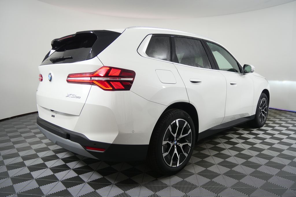 Thumbnail: 2026 BMW X3 - 3