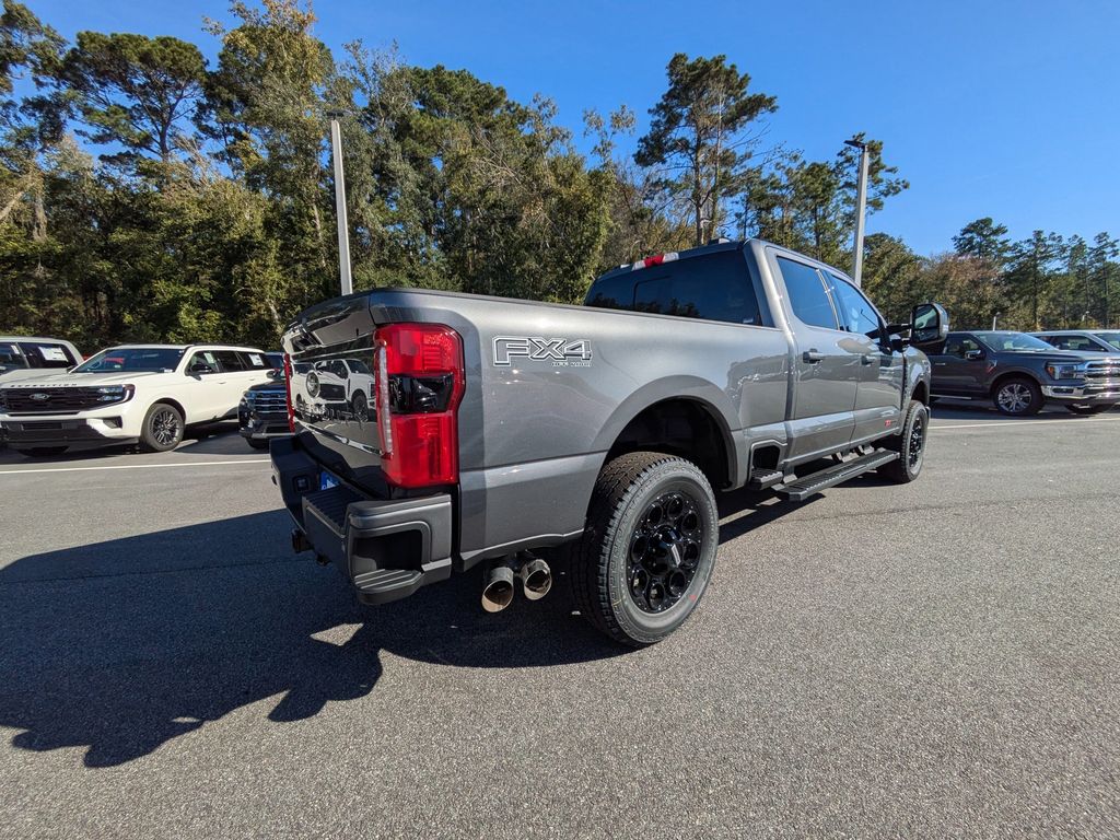 2026 Ford F-350 LARIAT