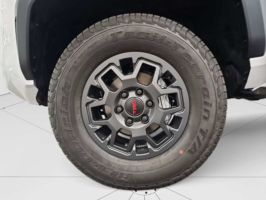 2026 Toyota Tacoma TRD PreRunner - Photo 19