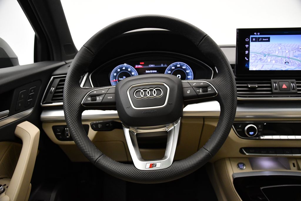 Thumbnail: 2025 Audi Q5 - 24