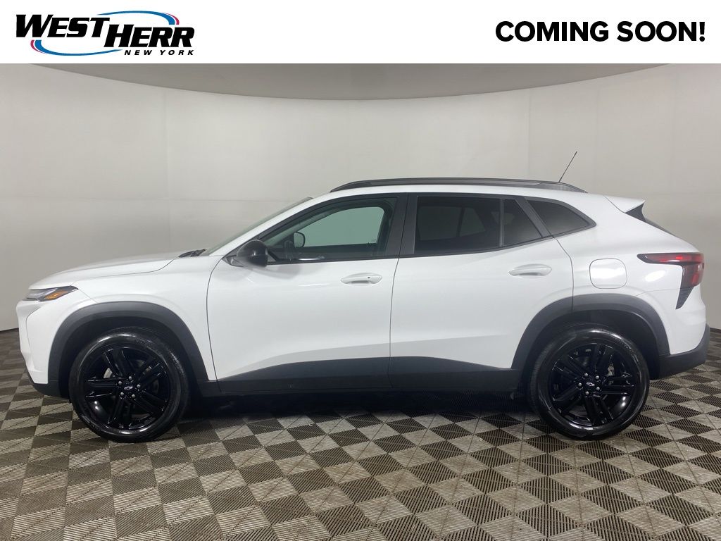 Used 2024 White Chevrolet ACTIV image 23