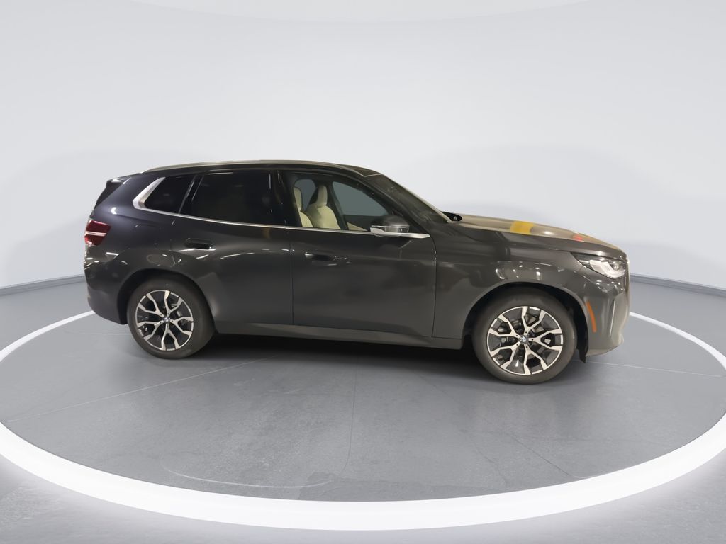 Thumbnail: 2026 BMW X3 - 9
