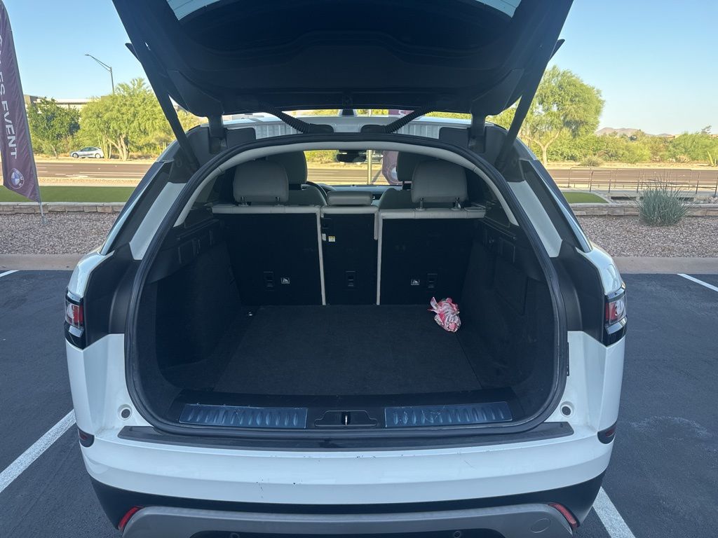 Thumbnail: 2018 Land Rover Range Rover Velar - 10