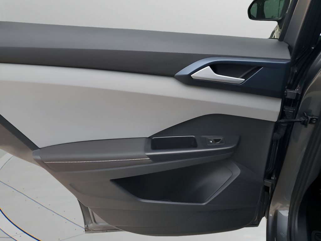 Used Car 2024 Volkswagen Taos  1.5t Se For Sale Under $25,000 In Austin, Texas