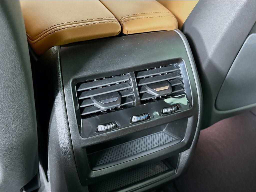 2026 BMW X5 sDrive40i 18