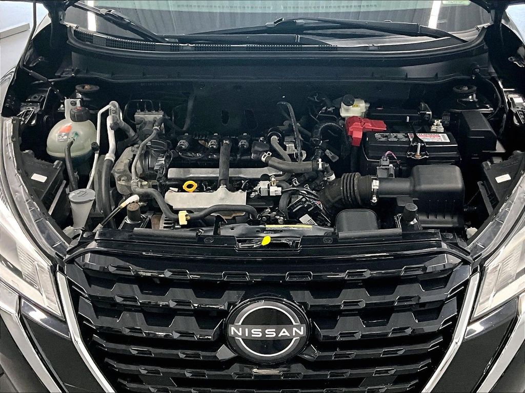 2022 Nissan Kicks — photo 28