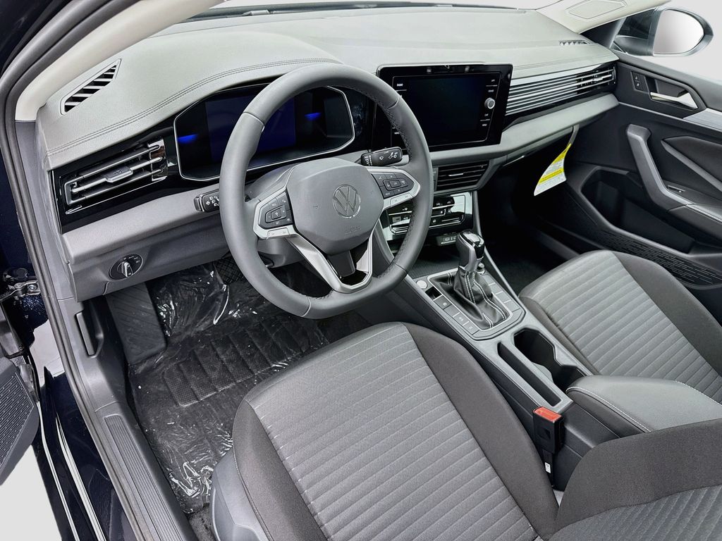 Thumbnail: 2027 Volkswagen Jetta - 9