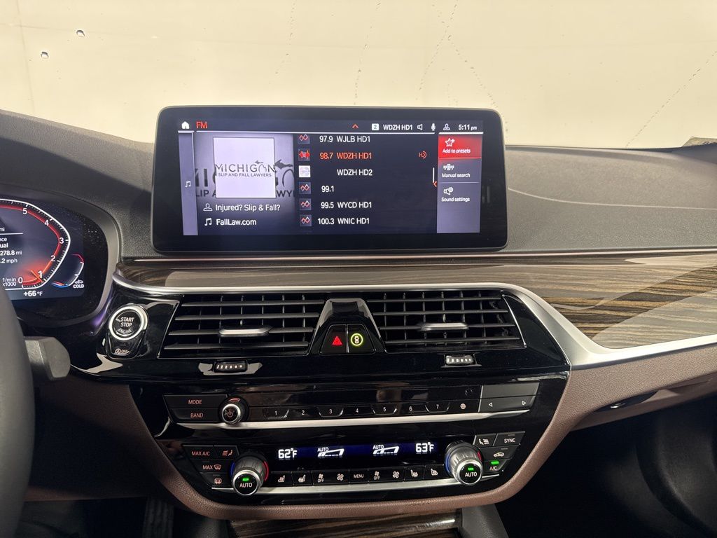 Thumbnail: 2023 BMW 5 Series - 18