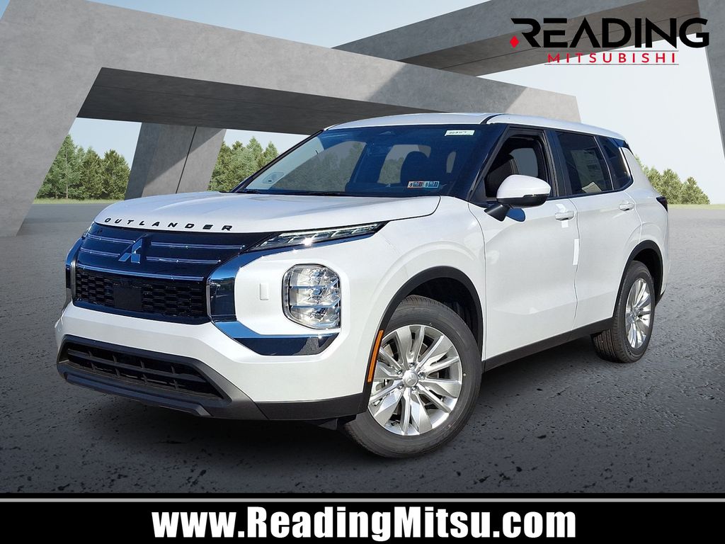 White Diamond 2026 Mitsubishi Outlander SUV / Crossover Front-Wheel Drive Continuously Variable Transmission