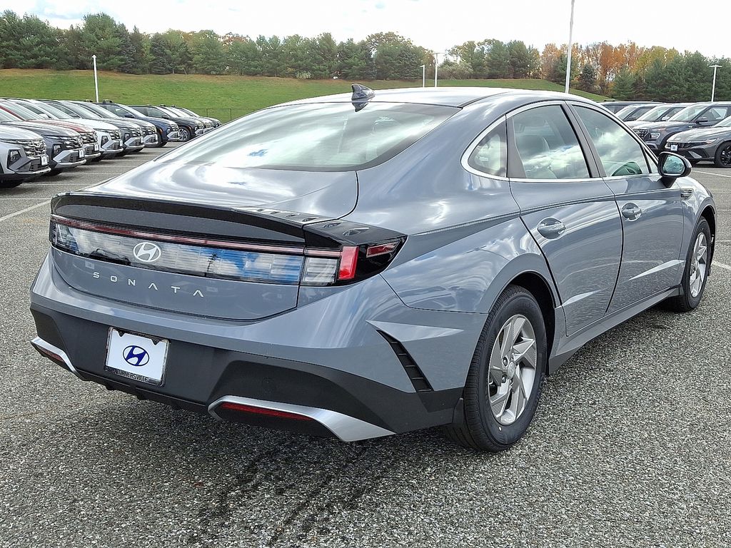 Thumbnail: 2026 Hyundai Sonata - 4