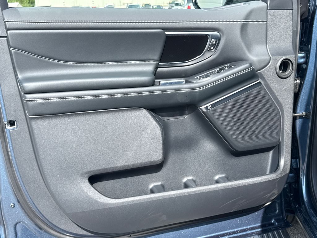 2027 Ford Expedition Max Platinum 4X4 SUV