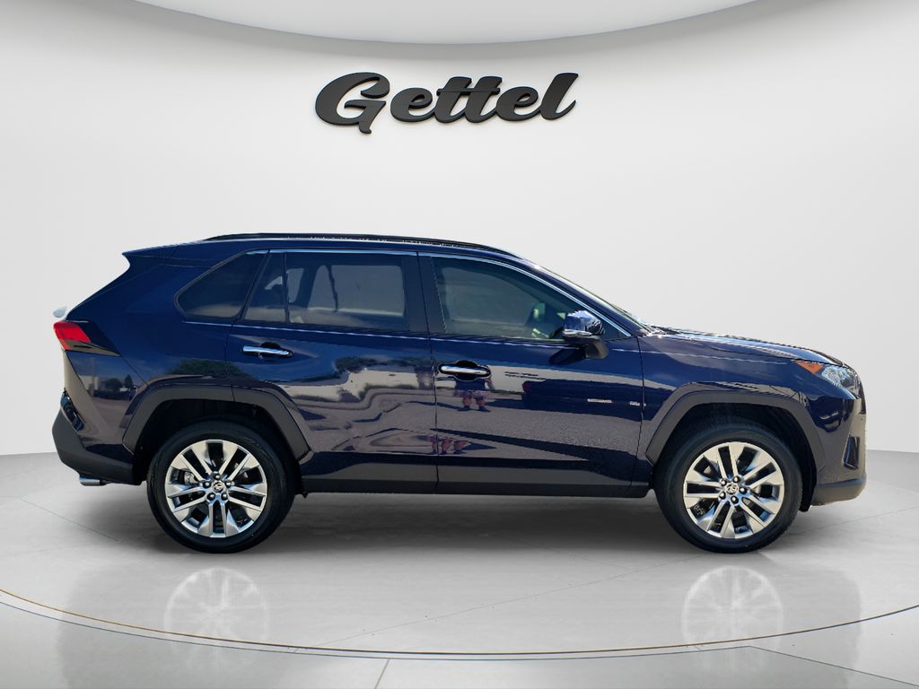 Certified Used 2020  Toyota Limited image 4