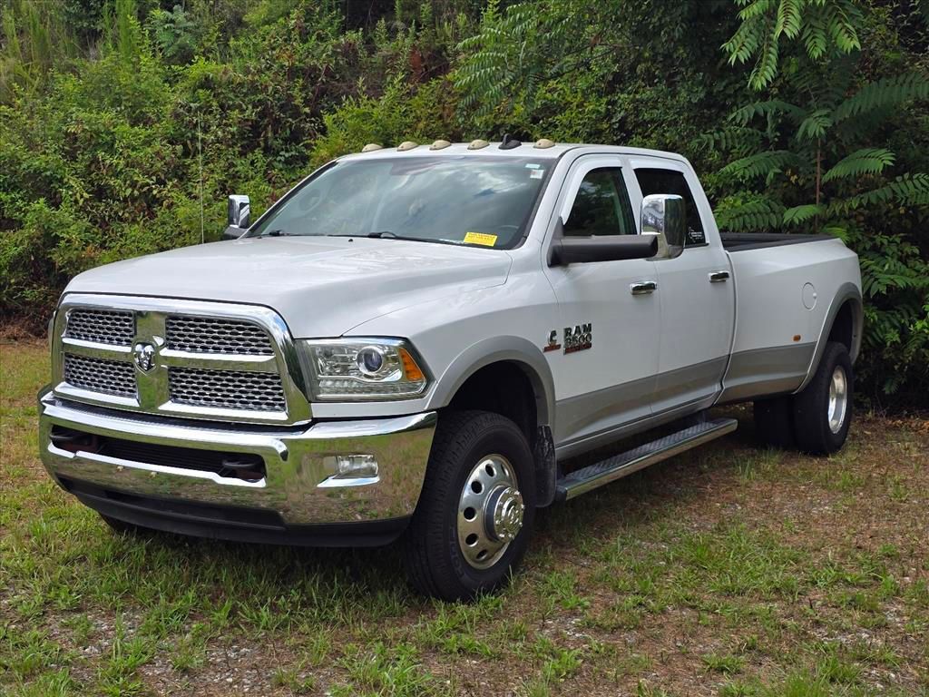 Bright White Clearcoat 2015 RAM 3500 Pickup Truck Four-Wheel Drive 6-Speed Automatic