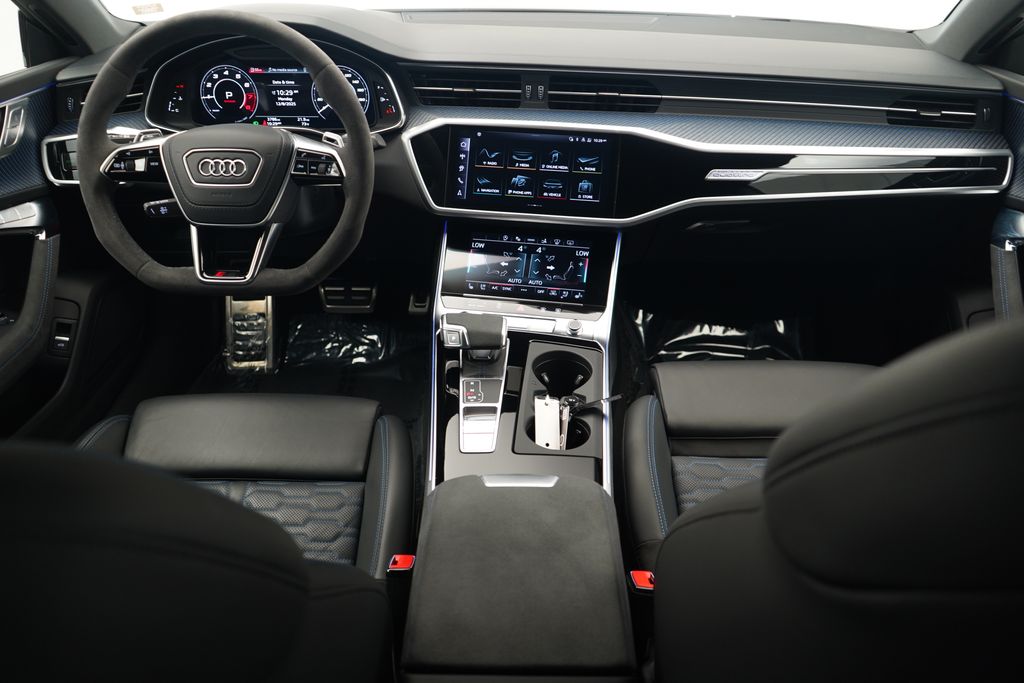 Thumbnail: 2025 Audi RS 7 - 10