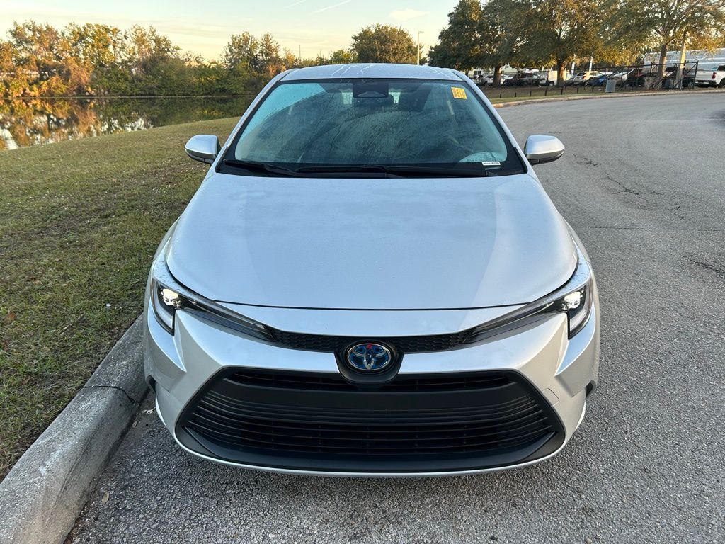 Thumbnail: 2025 Toyota Corolla - 8