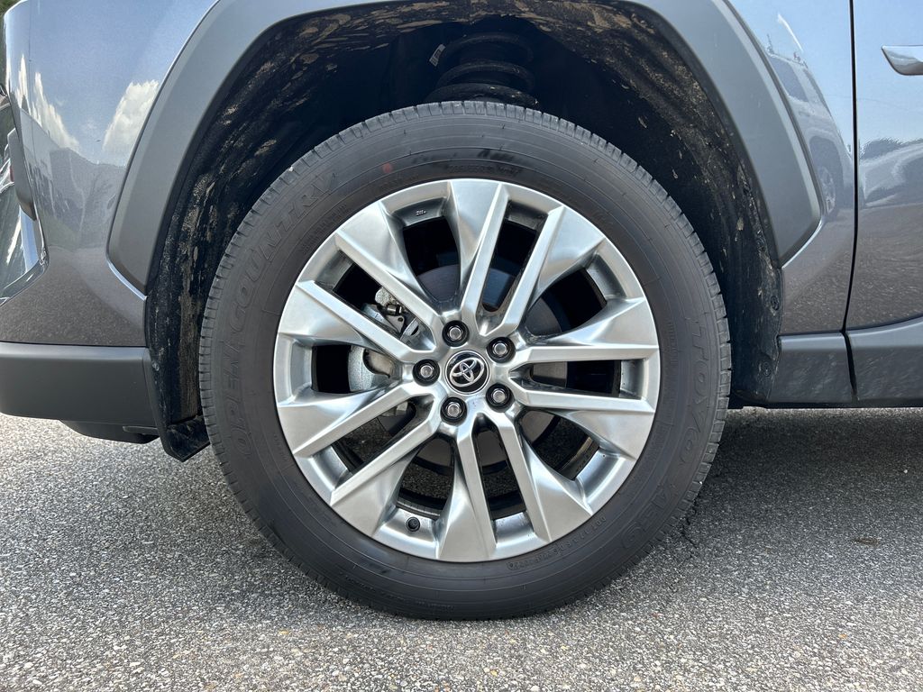 2025 Toyota RAV4 XLE Premium FWD SUV